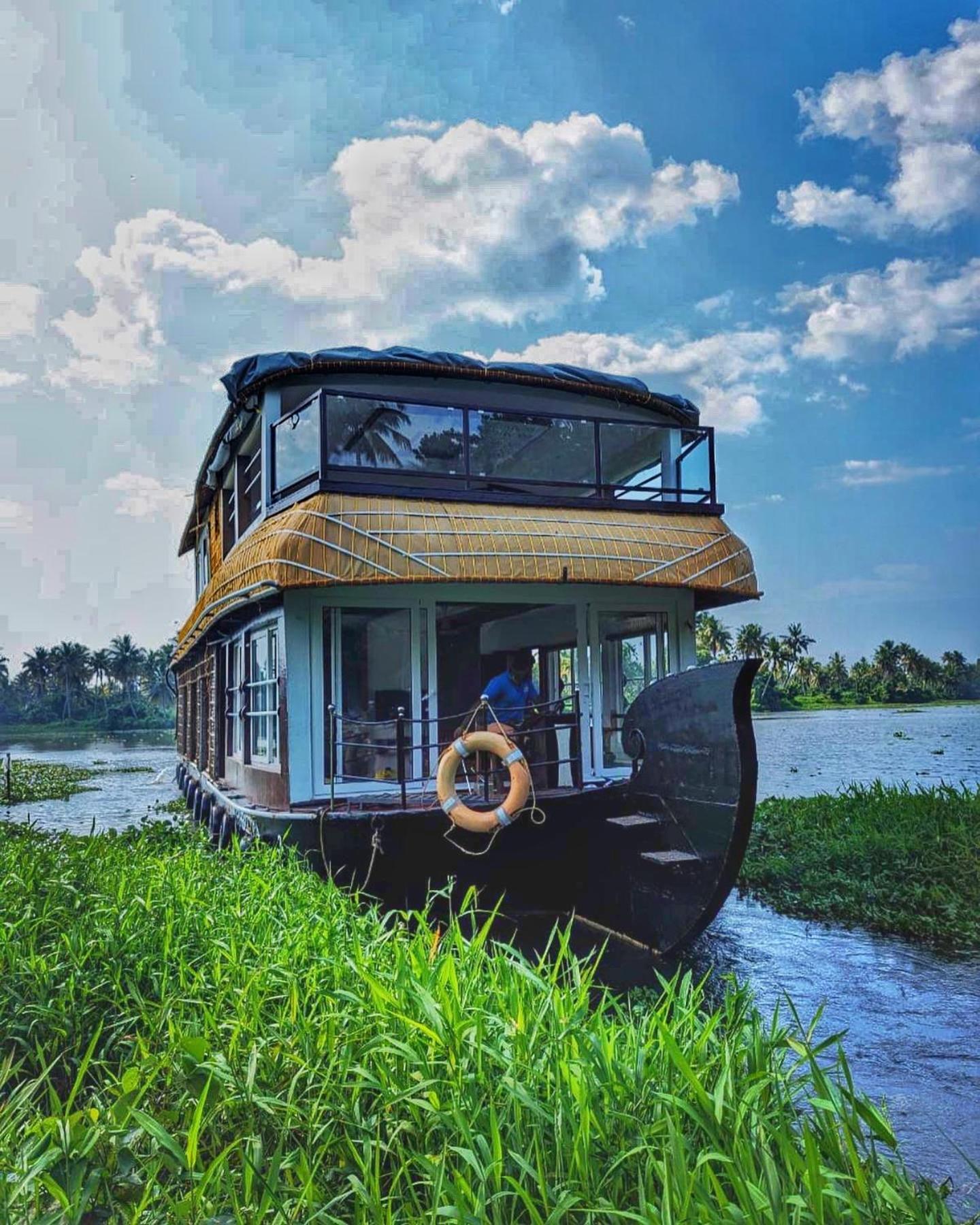 Grand Villa Houseboat Kumarakom Εξωτερικό φωτογραφία