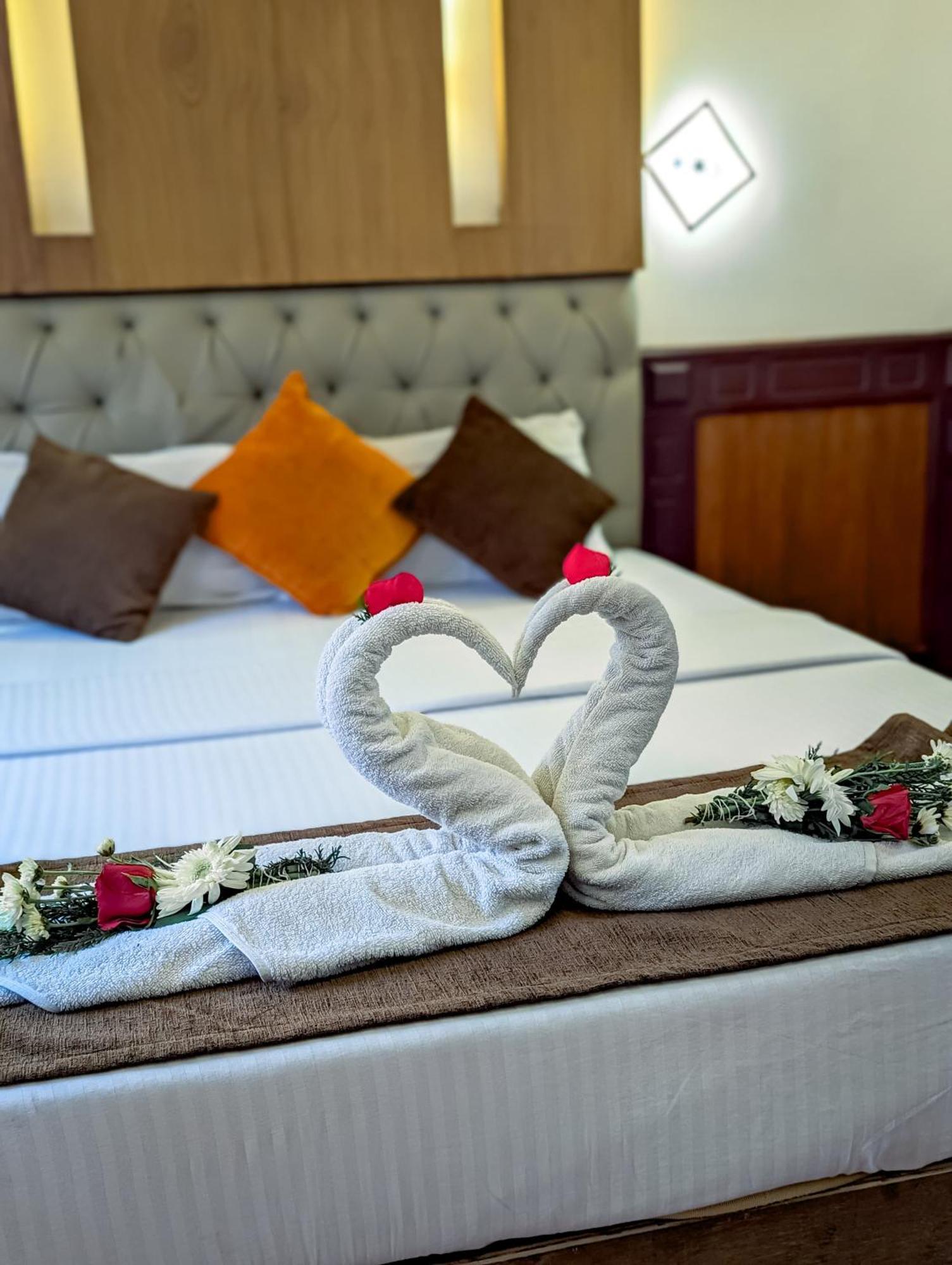 Grand Villa Houseboat Kumarakom Εξωτερικό φωτογραφία