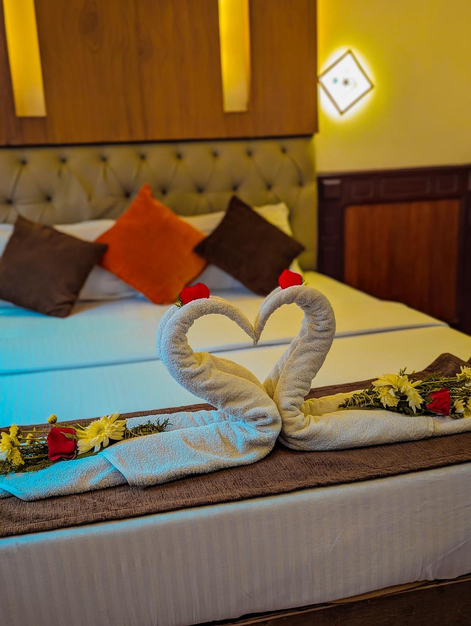 Grand Villa Houseboat Kumarakom Εξωτερικό φωτογραφία